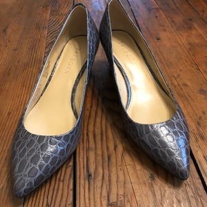 Talbots Gray Embossed Wedges - Like New